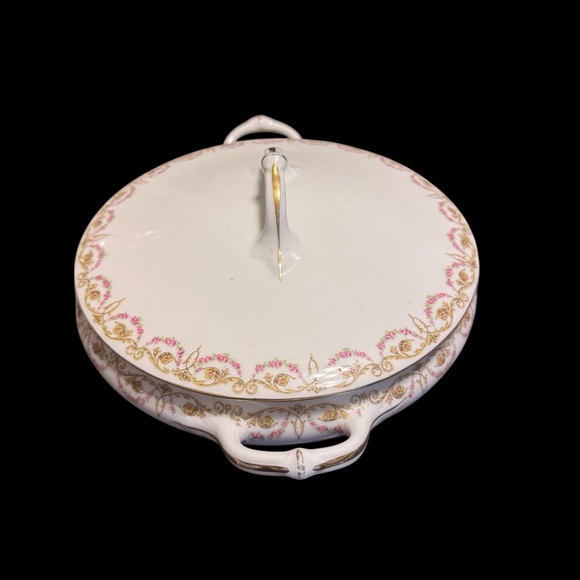 Vintage B&C Co. Limoges France Floral and Gold Scroll Covered Vegetable Dish - Picture 4 of 10